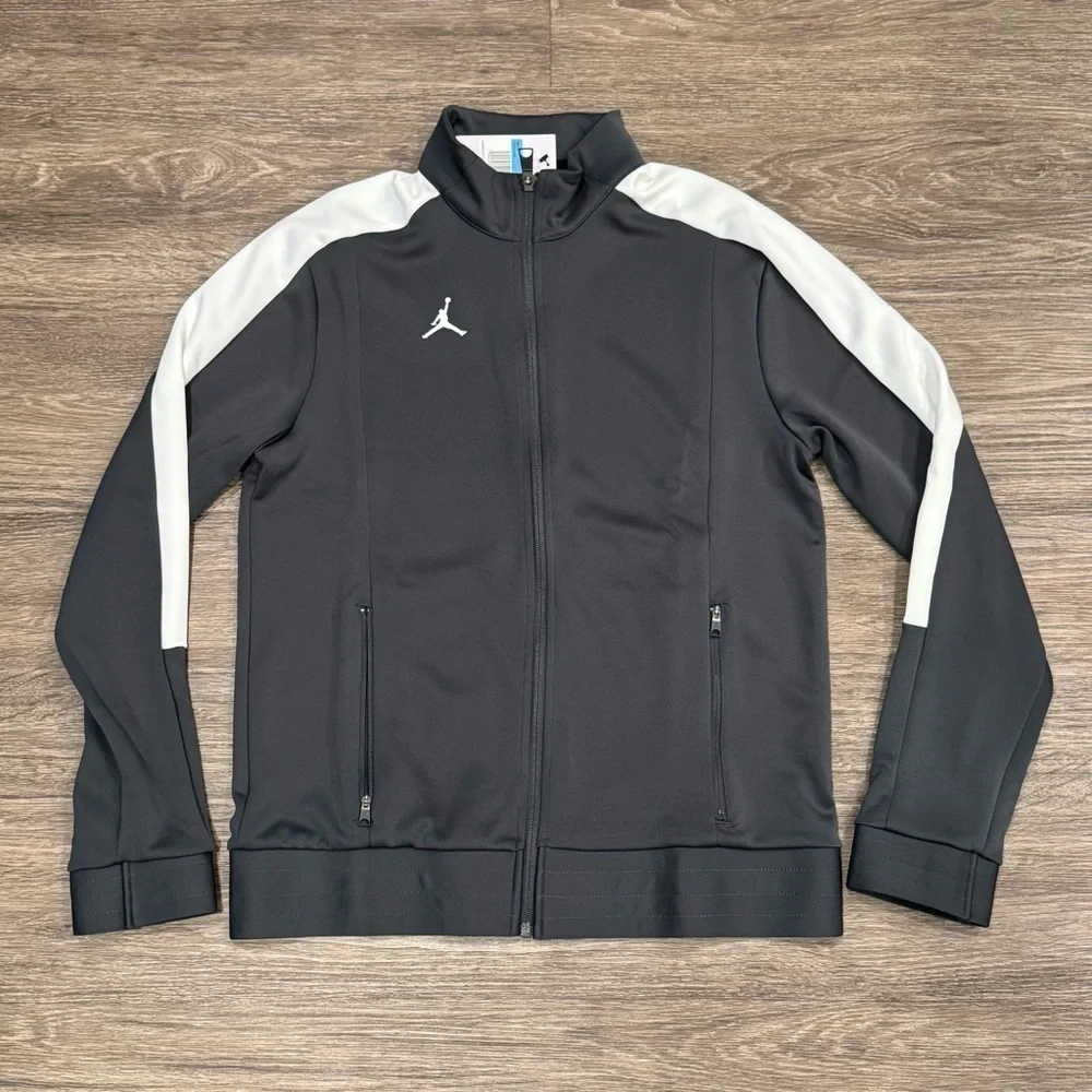 Jordan Men's Black and White Jacket sz M